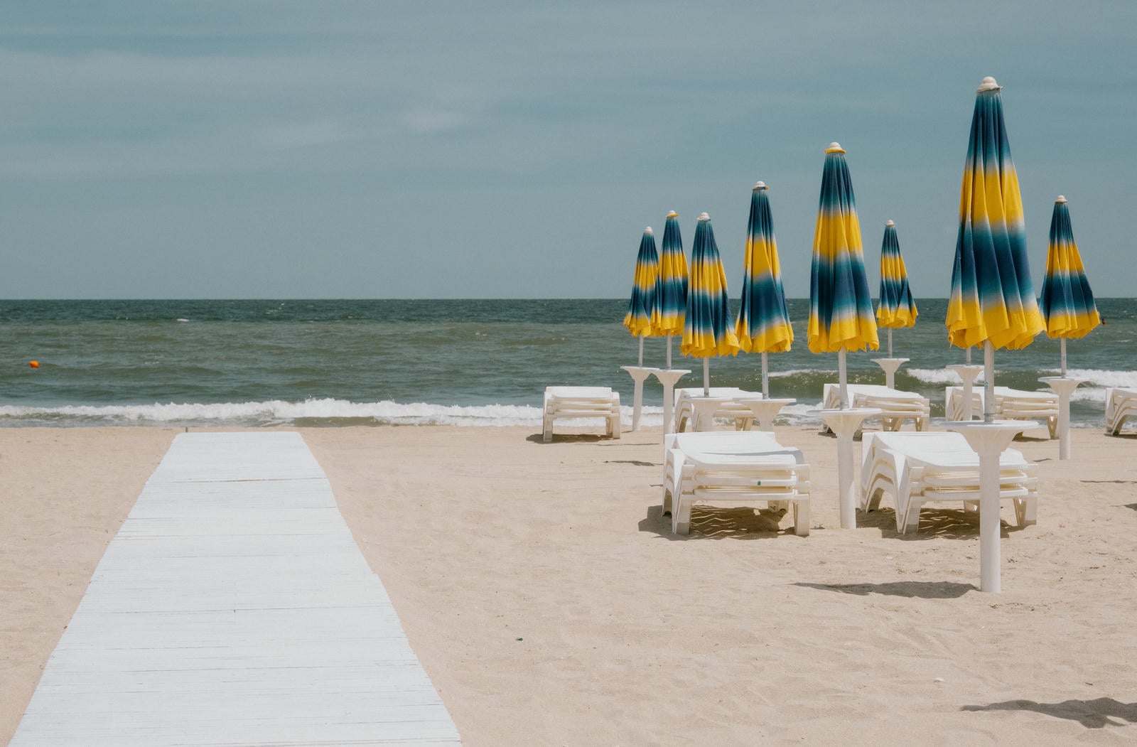 De ce nu merg la Mare de 1 Mai (și nici nu simt că pierd ceva)