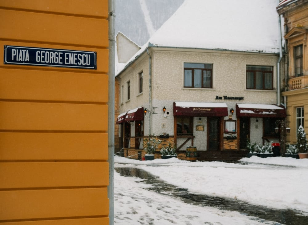Fotografie urbana din centrul Orasului Brasov - Februarie 2026, foto de Alexandra SG